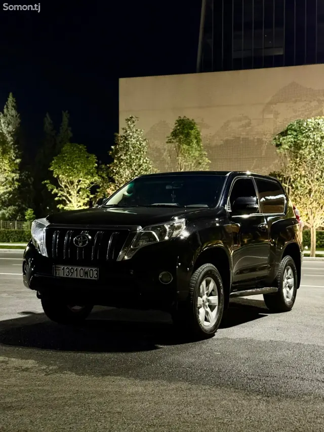 Toyota Land Cruiser Prado 2015 · 2.5 AT
