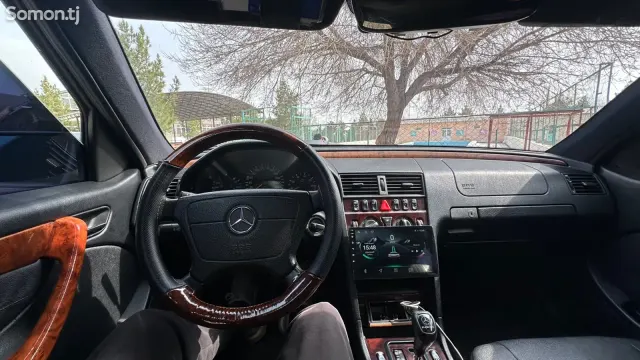 Mercedes-Benz C class 1999 · 2.4 AT