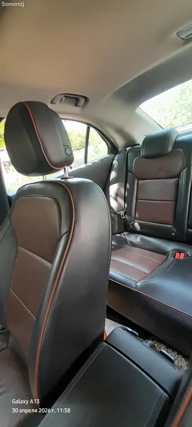 Chevrolet Malibu 2015 · 2.4 AT