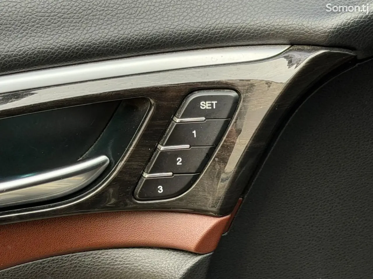 GAC Trumpchi GS8 2018 · 2.0 AT