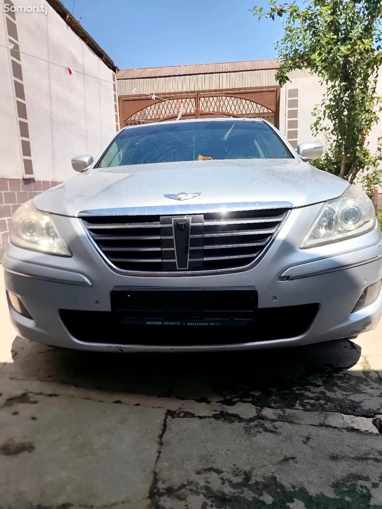 Hyundai Genesis 2008 · 3.5 AT