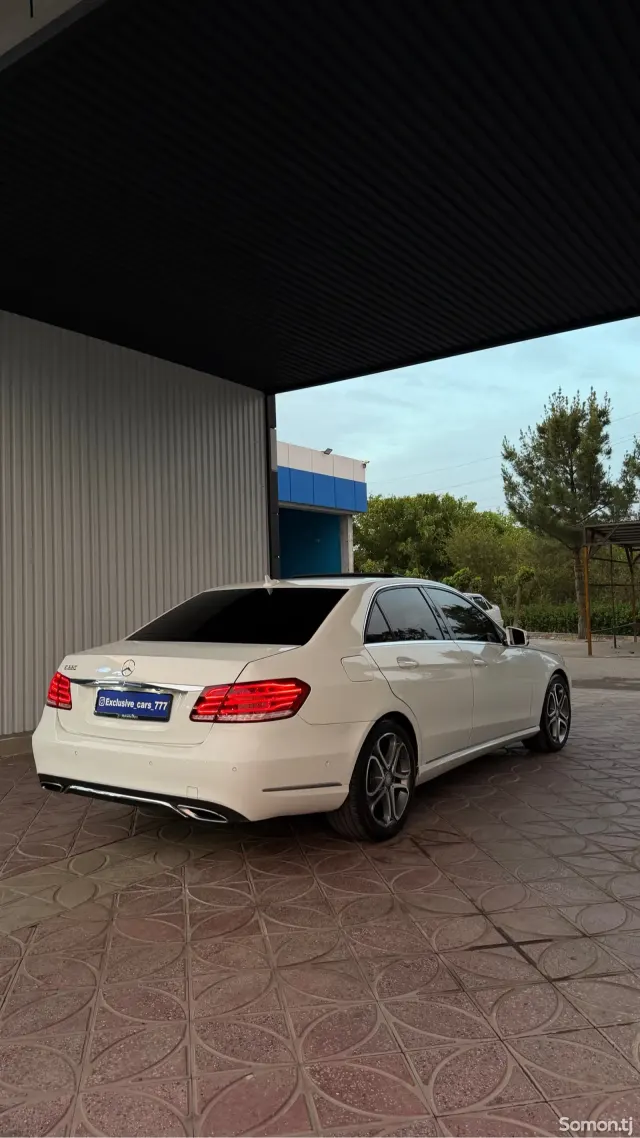 Mercedes-Benz E class 2015 · 2.2 AT