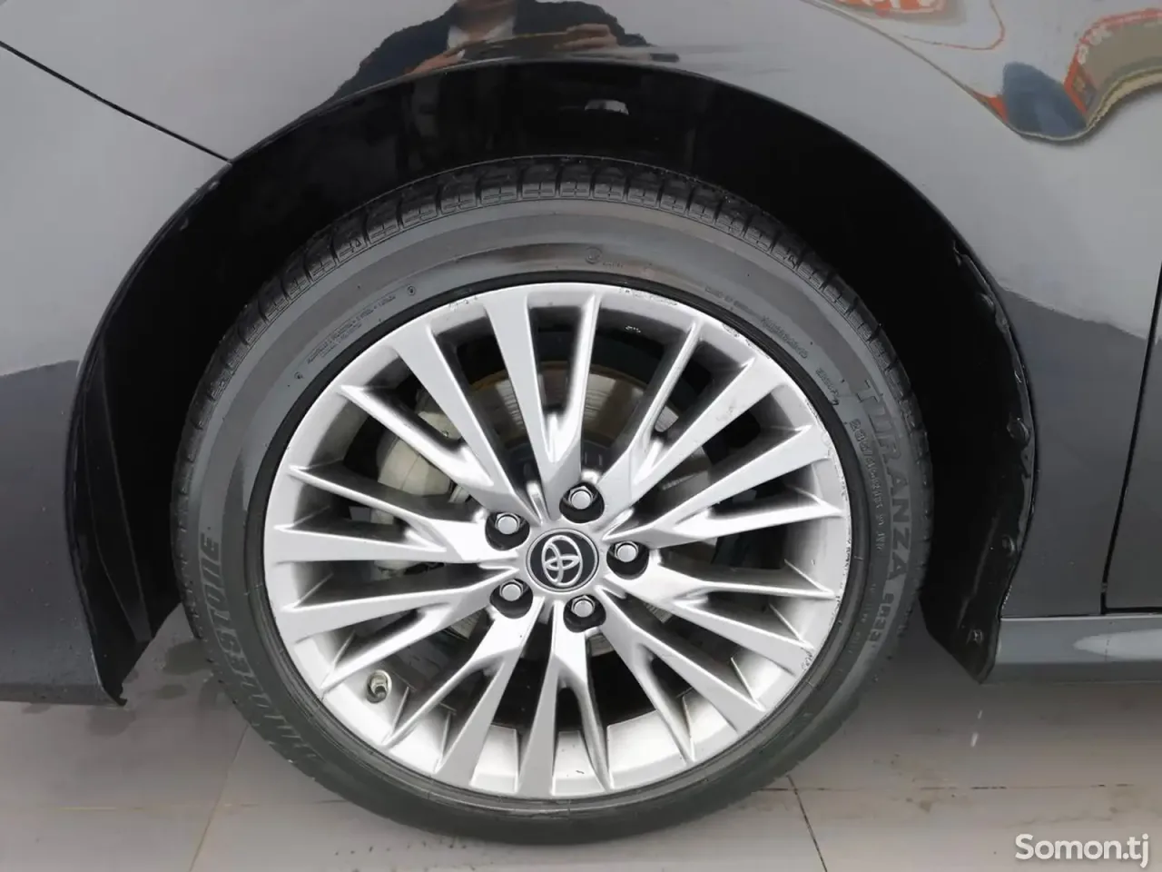 Toyota Camry 2019 · 2.5 AT