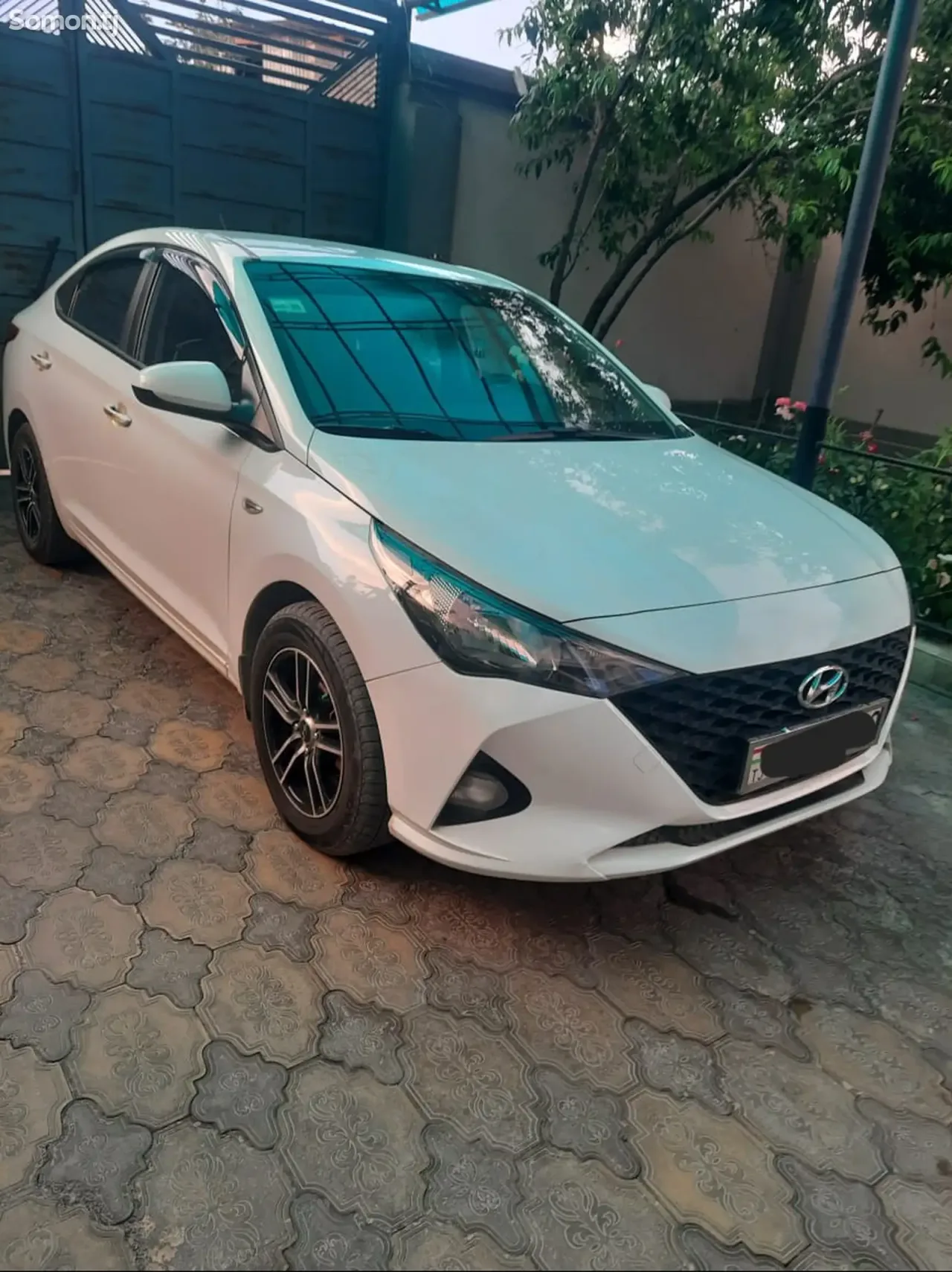 Hyundai Solaris 2022 · 1.6 AT