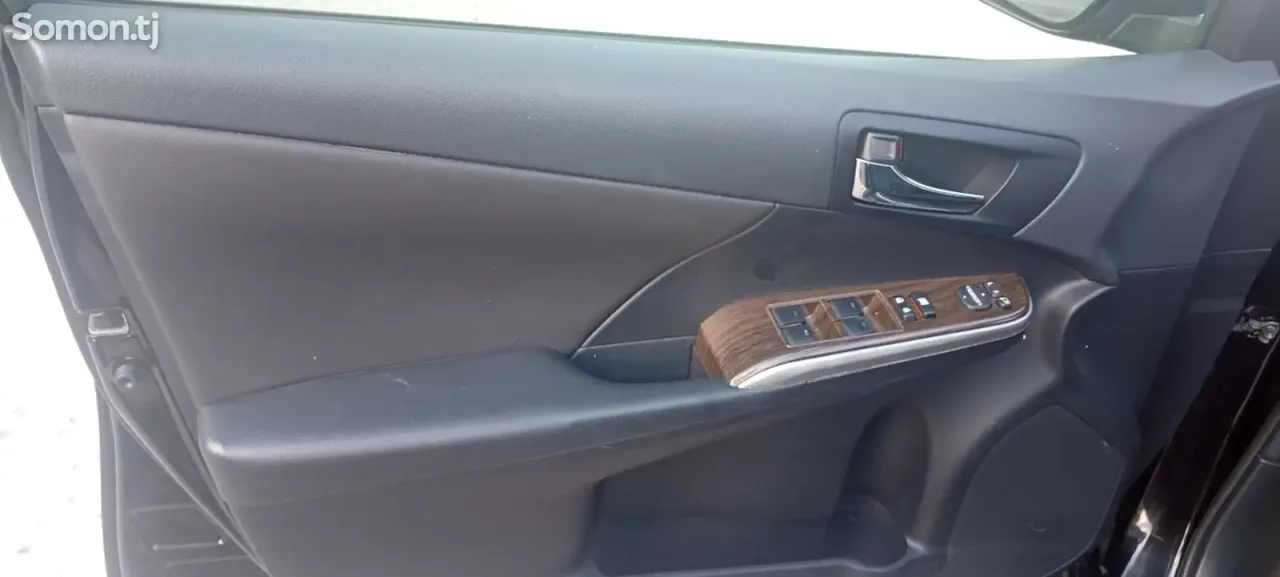 Toyota Camry 2016 · 2.5 AT