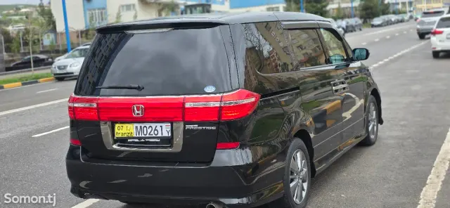 Honda CR-V 2013 · 2.4 AT