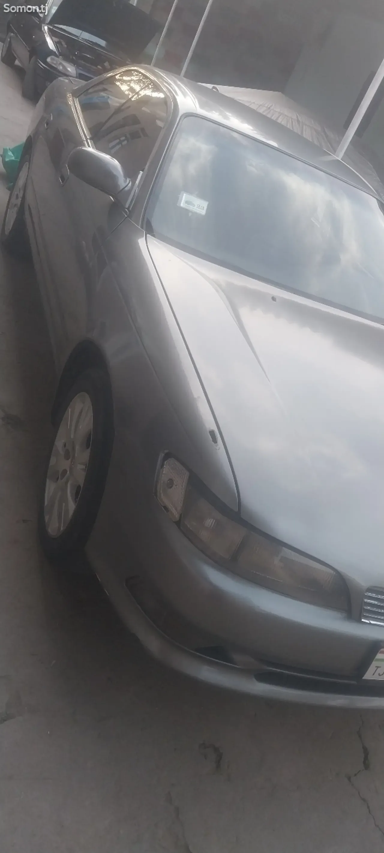 Toyota Mark II 1995 · 2.0 AT
