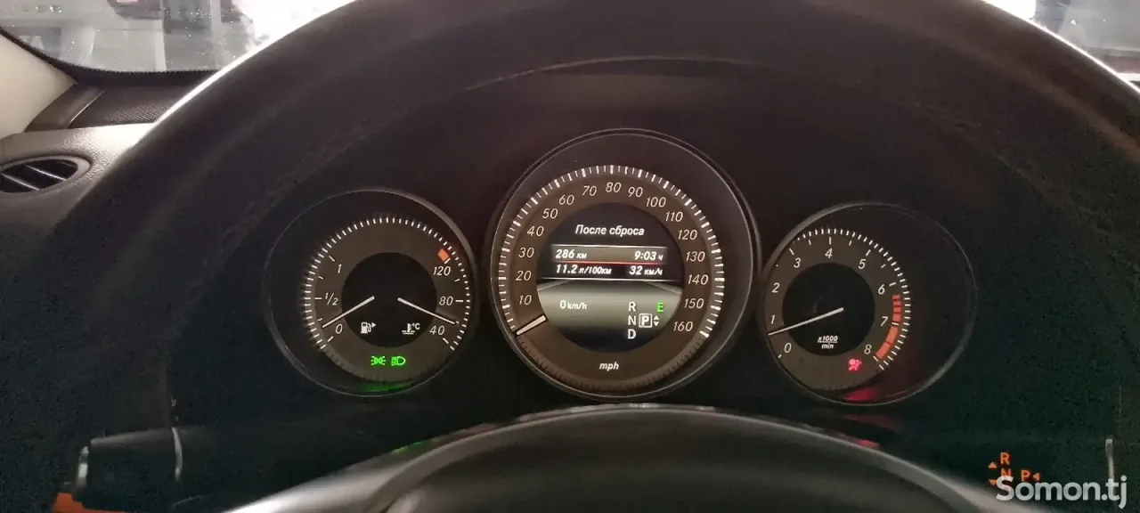 Mercedes-Benz E class 2015 · 3.5 AT