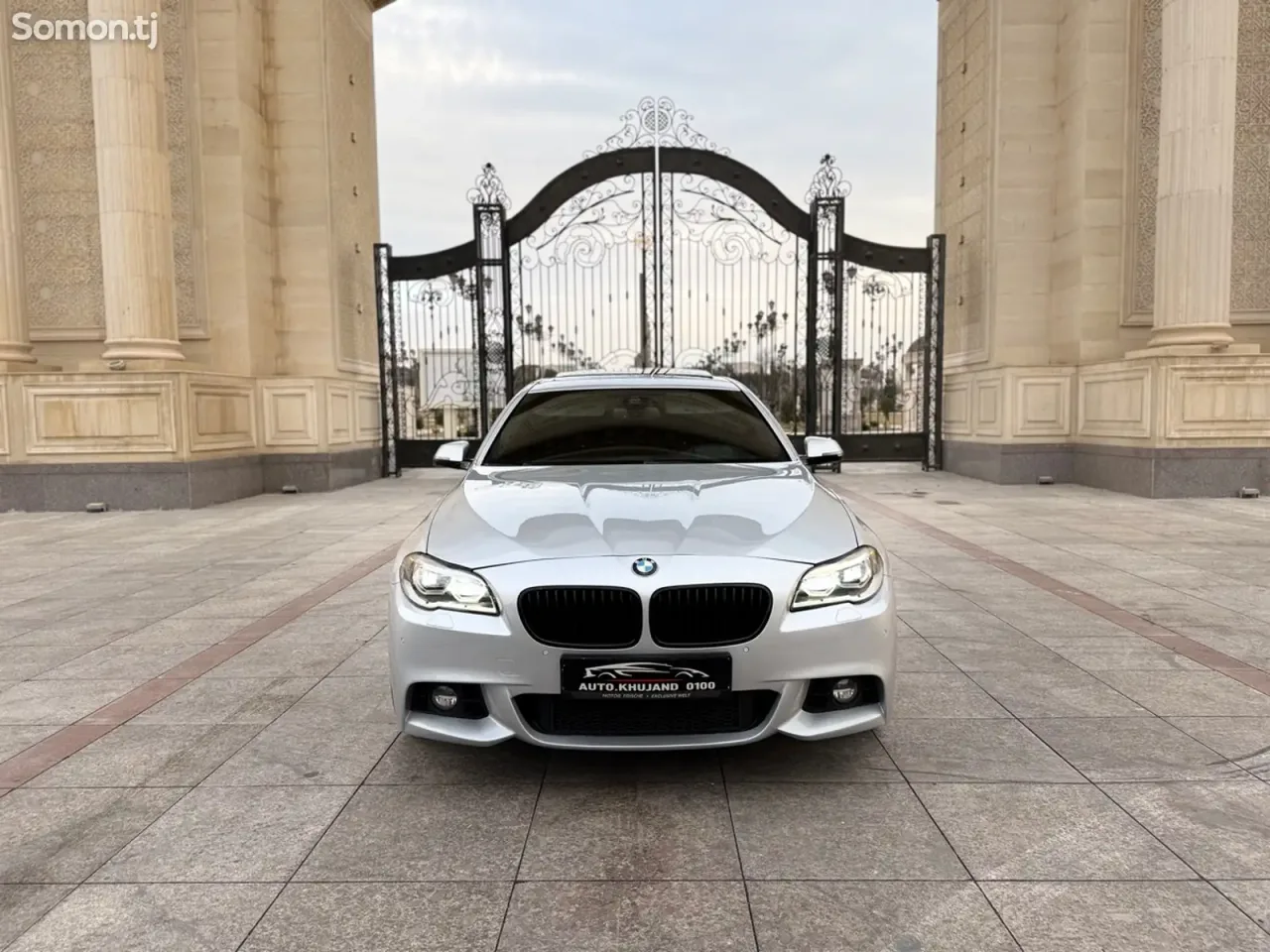 BMW 5 series 2015 · 3.0 AT