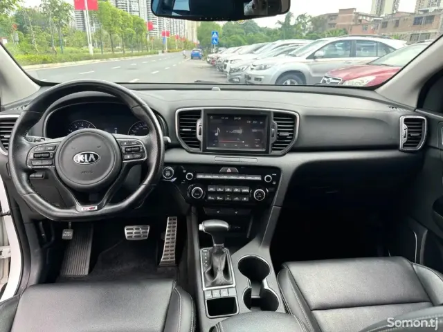 Kia Sportage 2016 · 1.6 AT