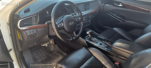 Kia K7 2017 · 3.0 AT