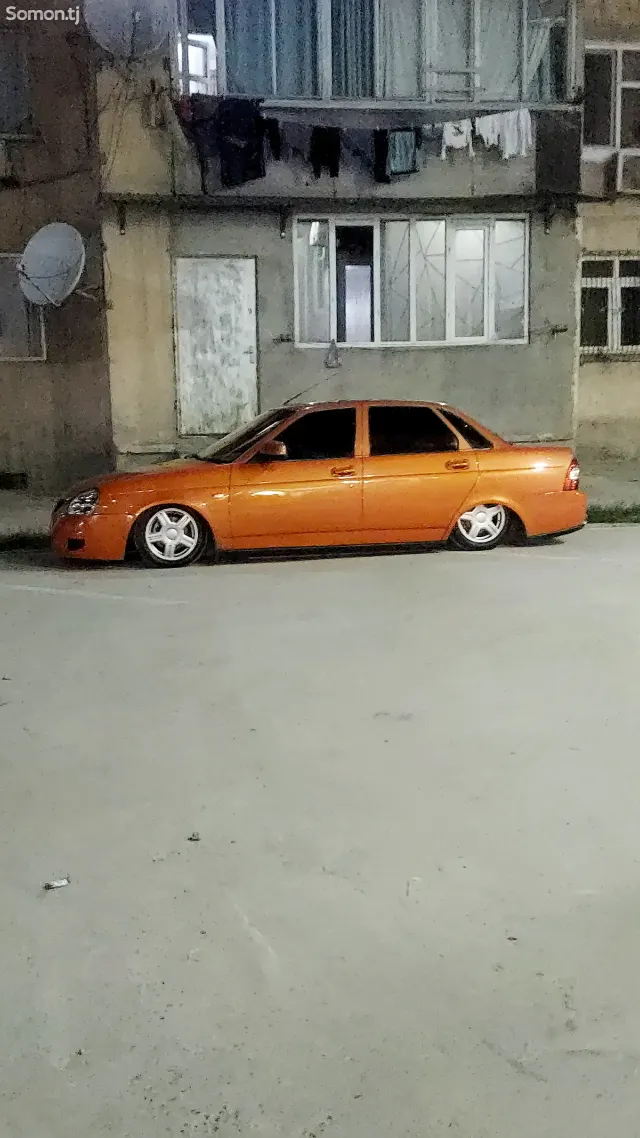 Lada (ВАЗ) Priora 2015 · 1.6 MT