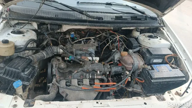 Kia Carnival 2001 · 1.8 MT