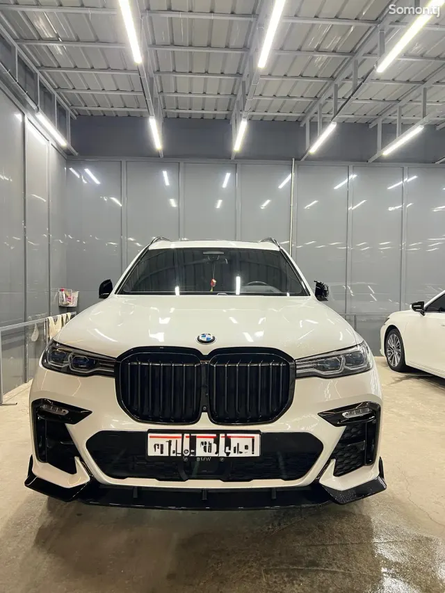 BMW X7 2021 · 4.0 AT