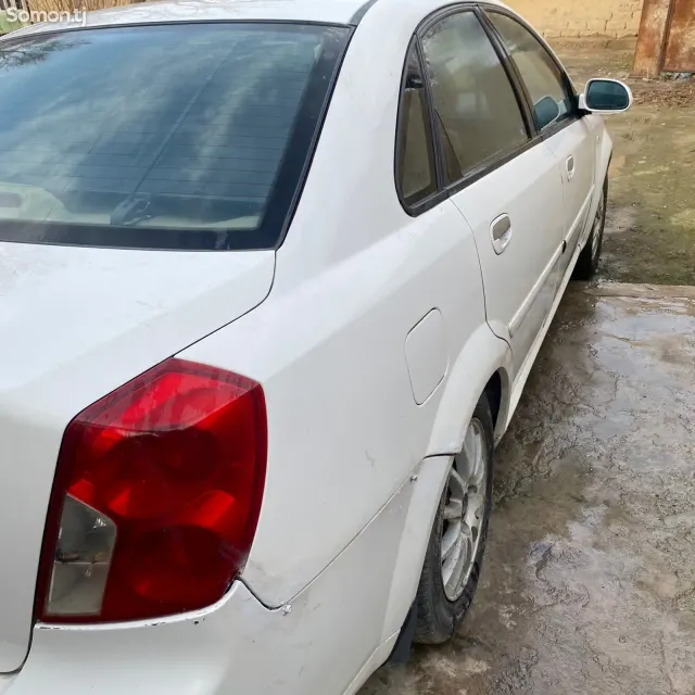 Daewoo Lacetti 2004 · 1.8 MT