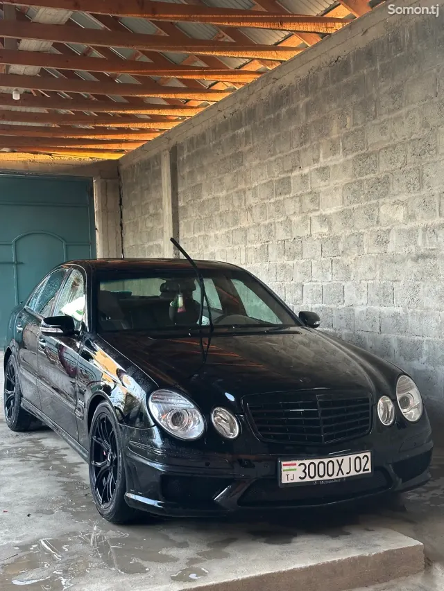 Mercedes-Benz E class 2007 · 5.5 AT