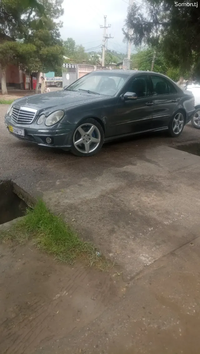 Mercedes-Benz E class 2009 · 3.5 AT