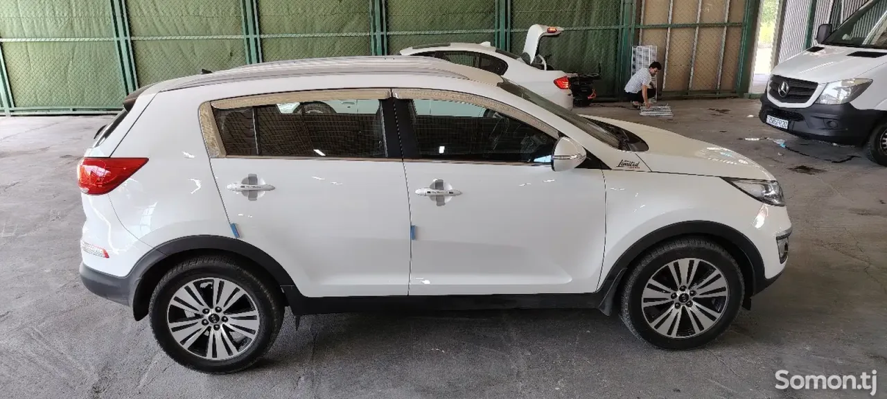 Kia Sportage 2014 · AT