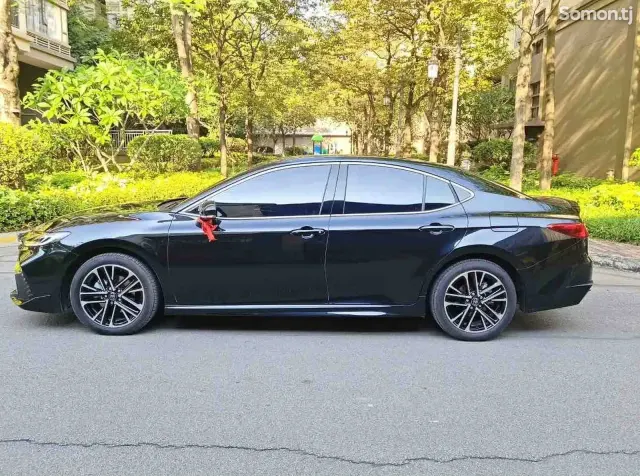 Toyota Camry 2025 · 2.0 AT