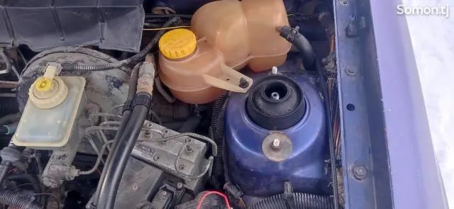 Opel Astra F 1995 · 1.6 MT