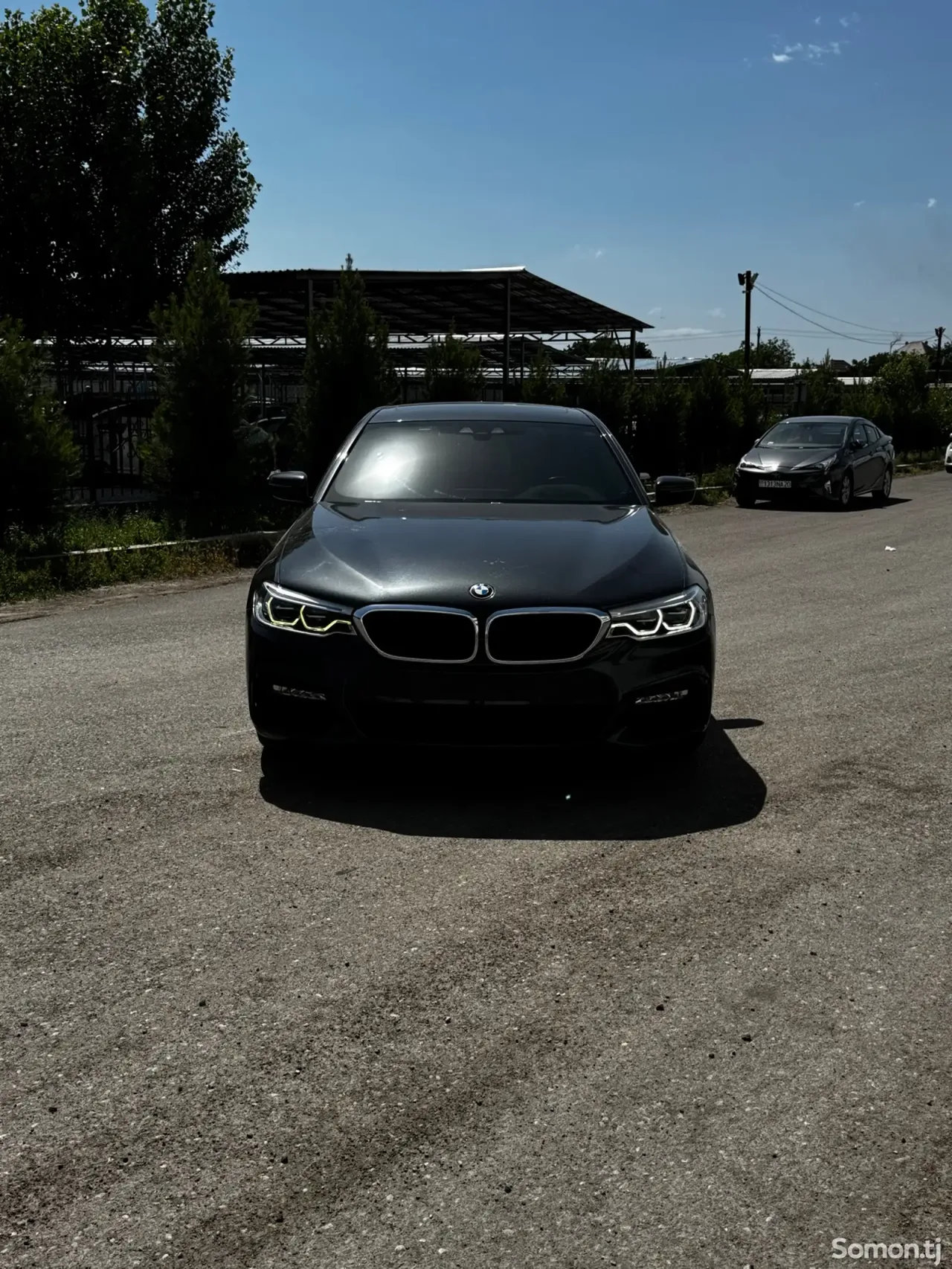 BMW 5 series 2018 · 2.0 AT