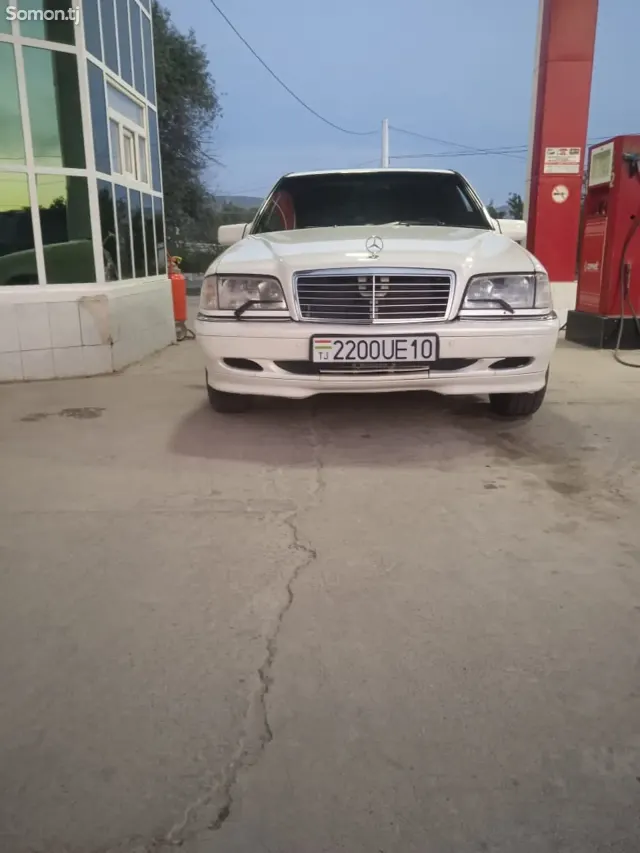 Mercedes-Benz C class 1999 · 1.8 AT