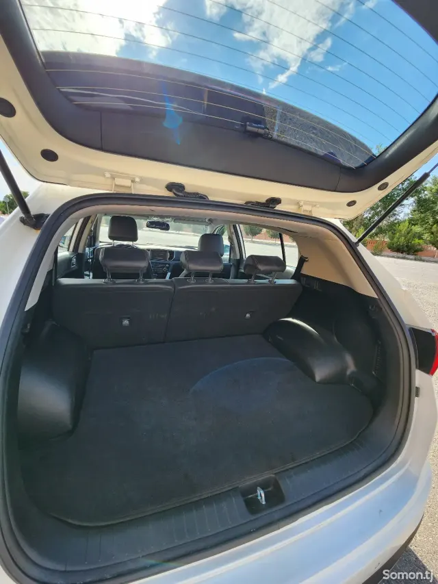 Kia Sportage 2015 · 1.7 AT