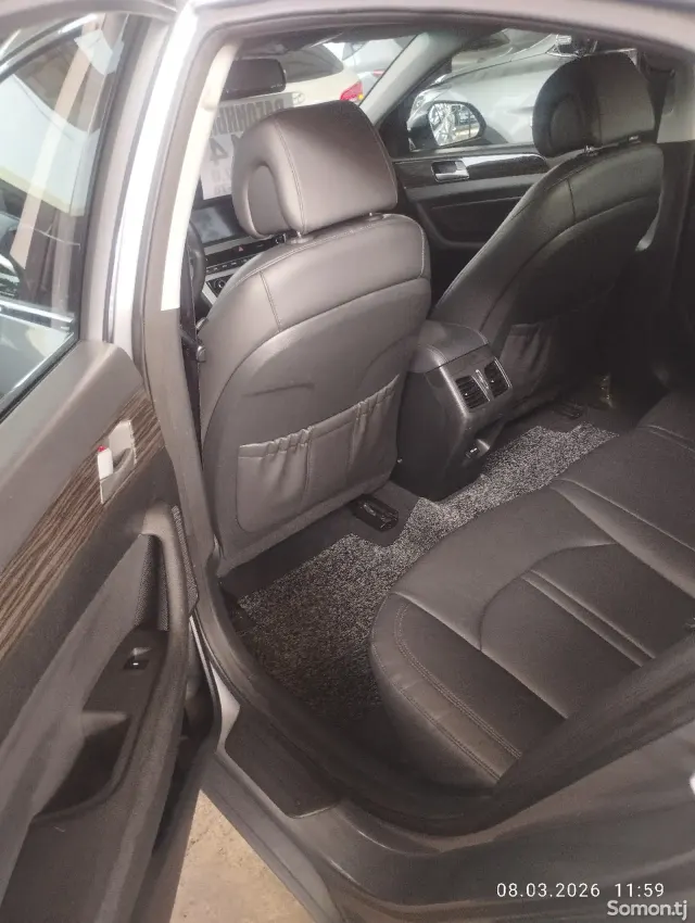 Hyundai Sonata 2014 · 2.0 AT