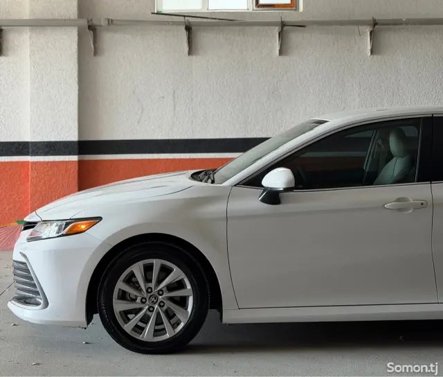 Toyota Camry 2024 · 2.5 AT
