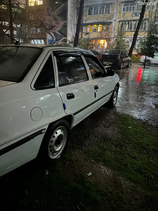 Daewoo Nexia 1996 · 1.6 MT