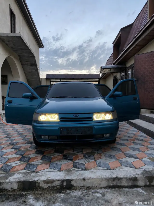 Lada (ВАЗ) 2110 2004 · 1.5 MT