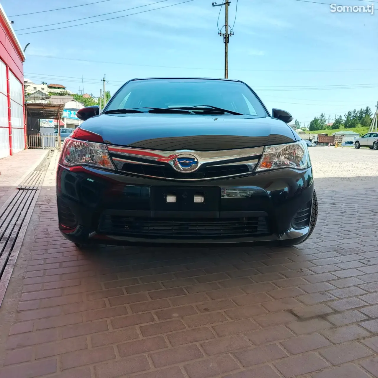 Toyota Fielder 2015 · 1.5 AT