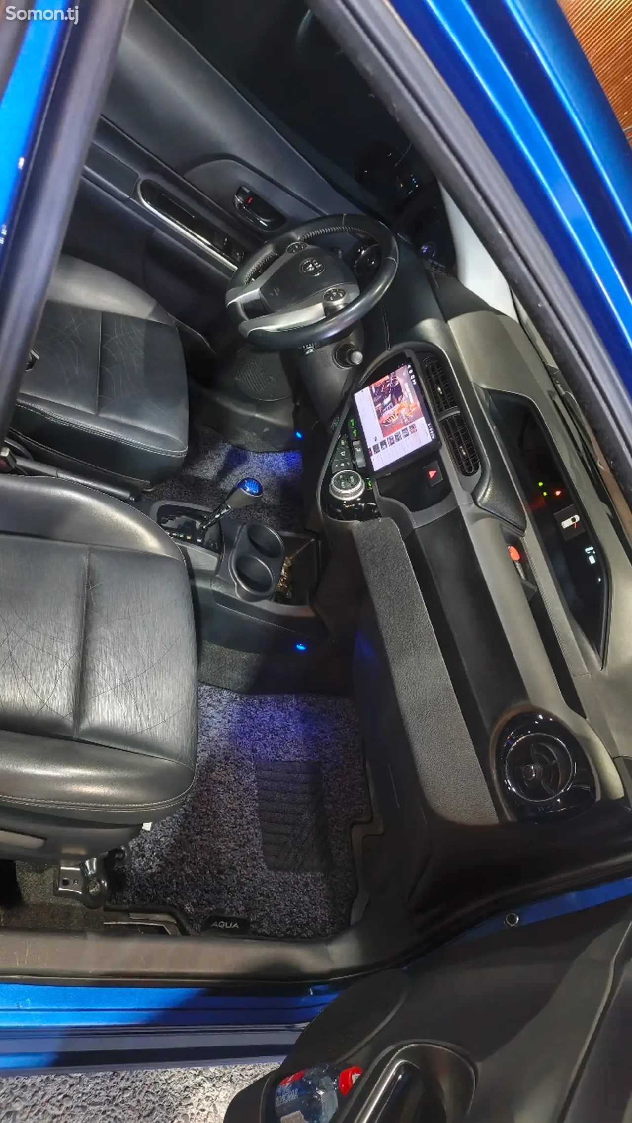 Toyota Aqua 2015 · 1.5 AT