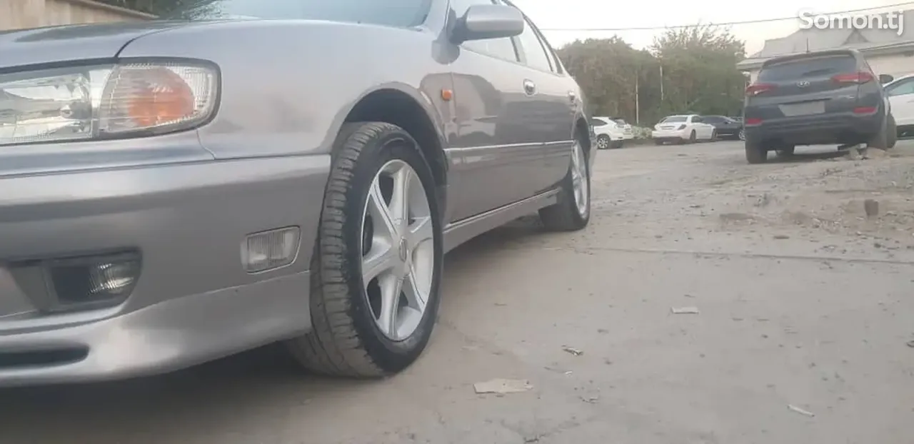 Nissan Maxima 1998 · 3.0 AT