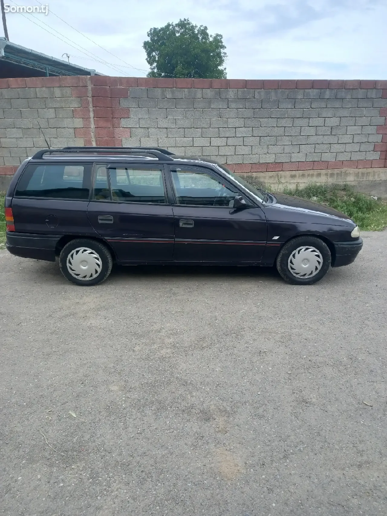 Opel Astra F 1994 · 1.6 MT
