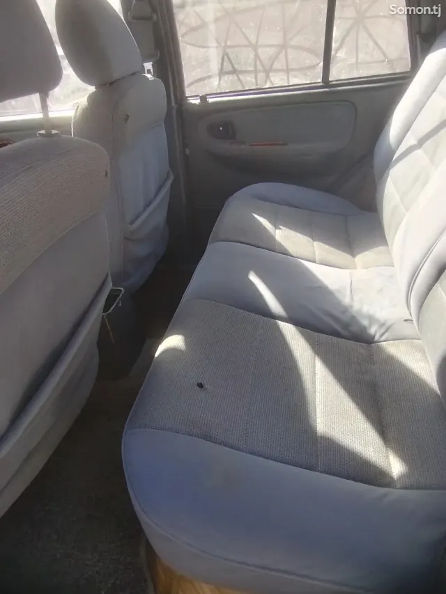 Kia Sportage 1995 · 1.8 MT