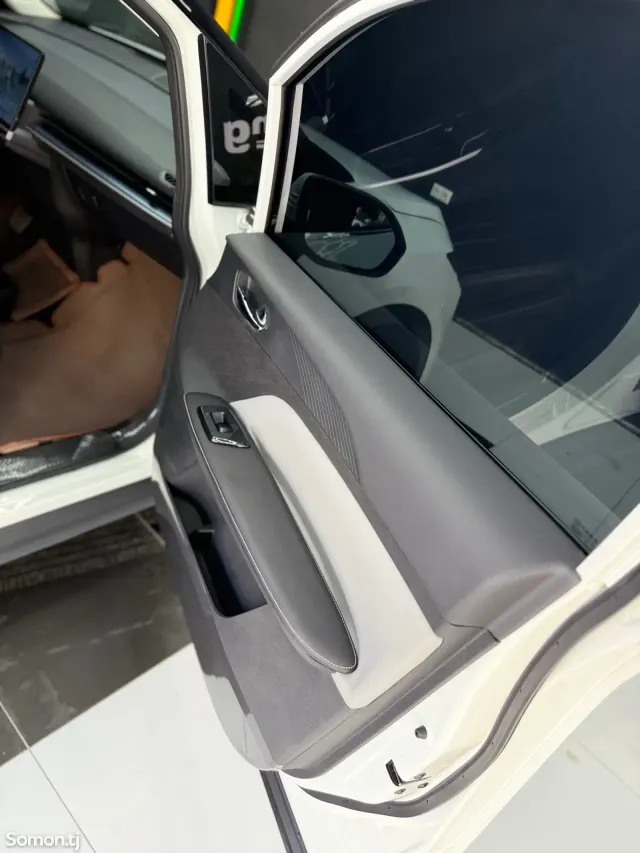 Dongfeng L7 2025 · AT