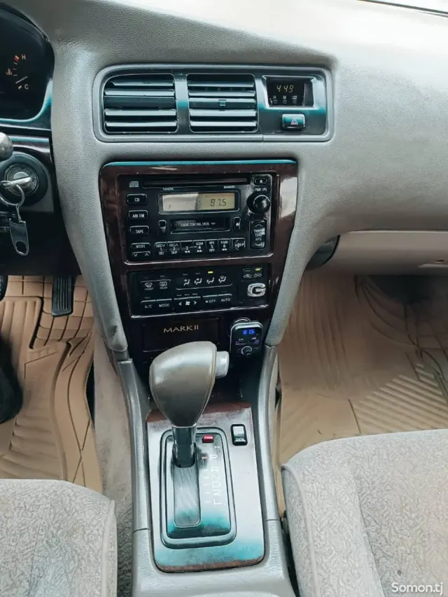 Toyota Mark II 1997 · 2.0 AT