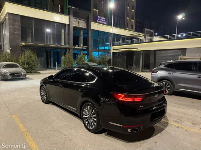 Kia K7 2016 · 2.4 AT