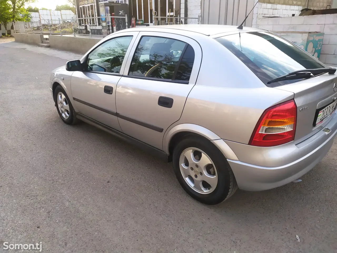 Opel Astra G 2000 · 1.6 MT
