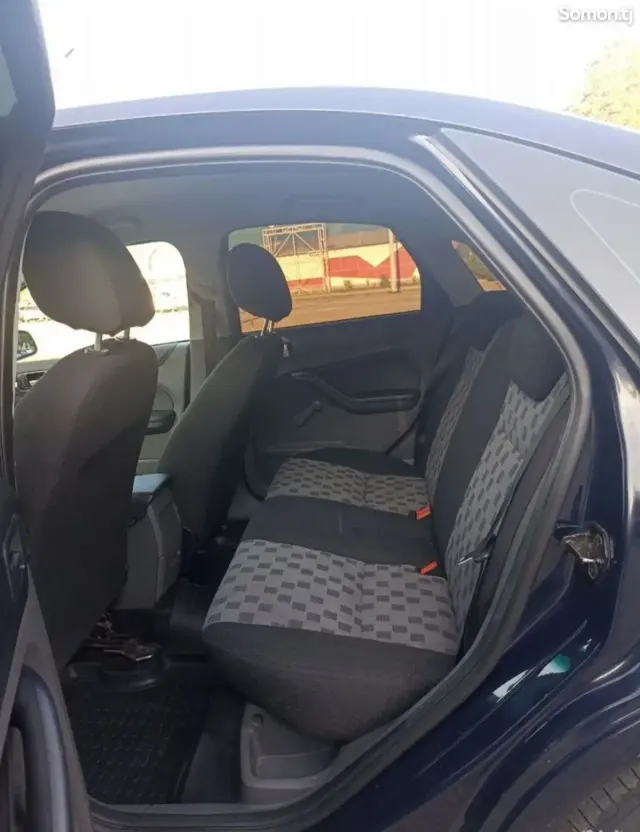 Ford Focus 2007 · 1.6 MT