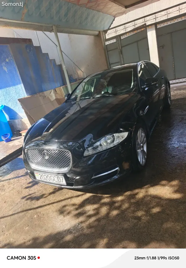 Jaguar Другая модель 2012 · 3.0 AT
