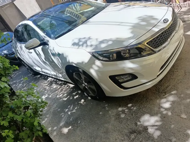 Kia K5 2014 · 2.0 AT