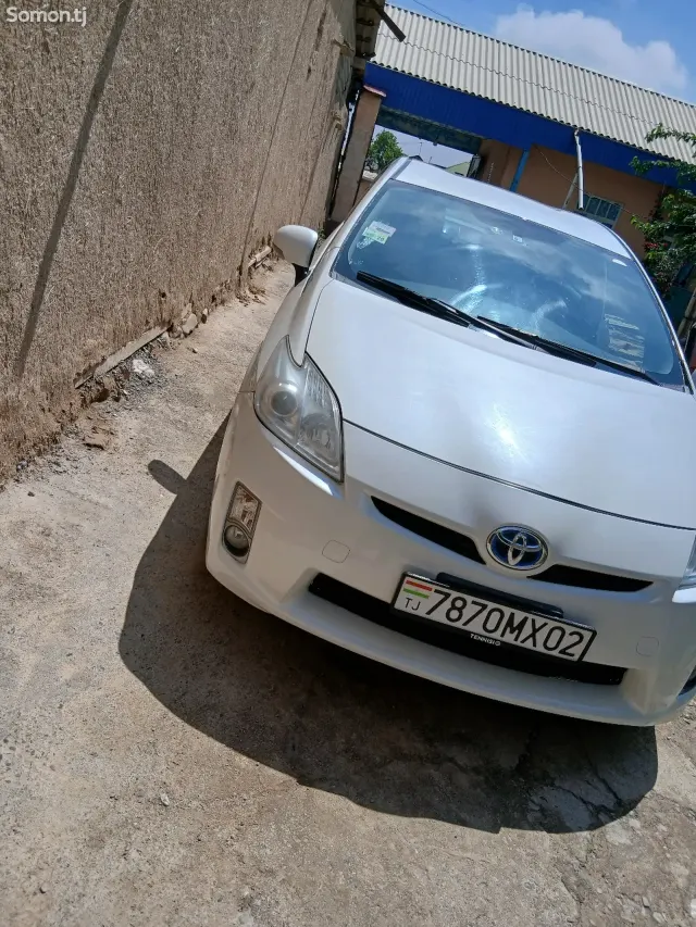 Toyota Prius 2010 · 1.8 AT