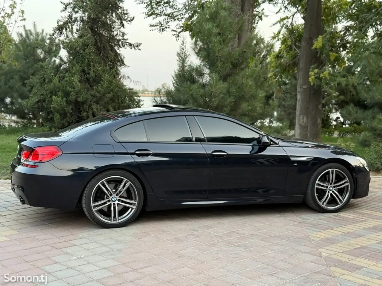 BMW 6 series 2018 · 4.0 AT