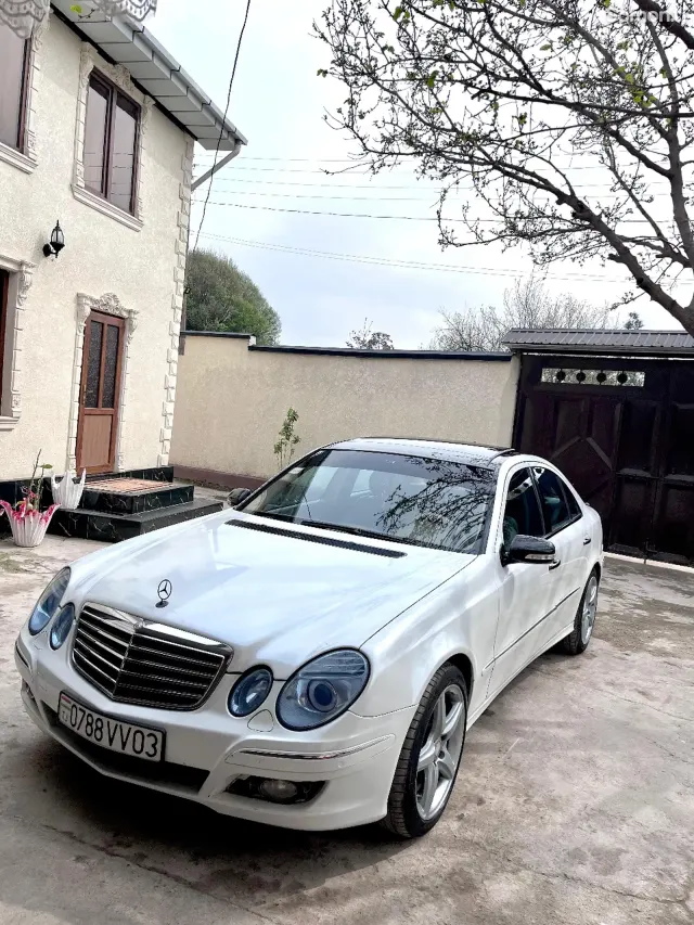 Mercedes-Benz E class 2007 · 3.5 AT