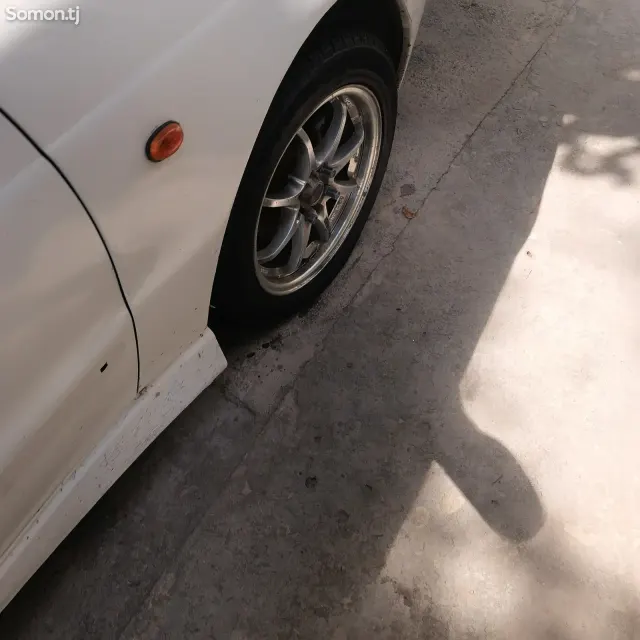 Daewoo Leganza 1997 · 1.8 MT