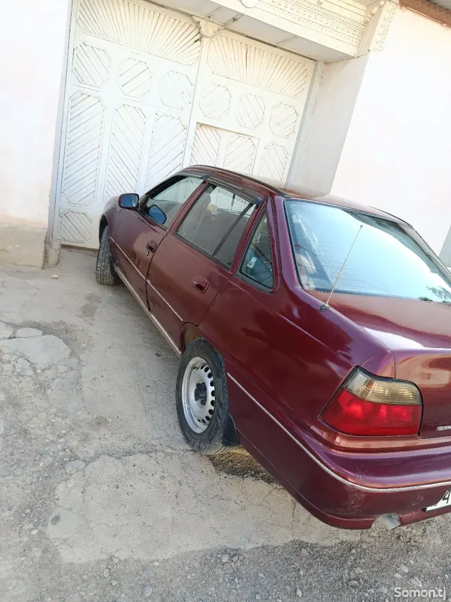 Daewoo Nexia 1995 · 1.6 MT