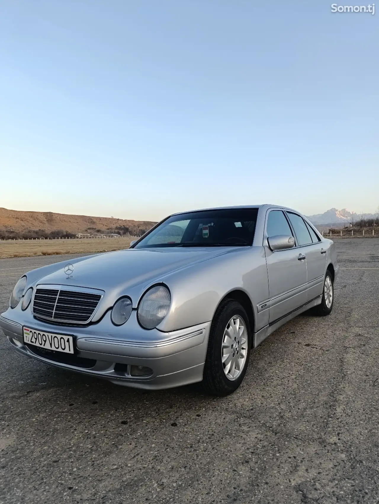 Mercedes-Benz E class 1996 · 2.0 MT
