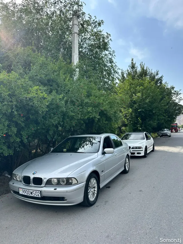 BMW 5 series 2002 · 2.5 AT